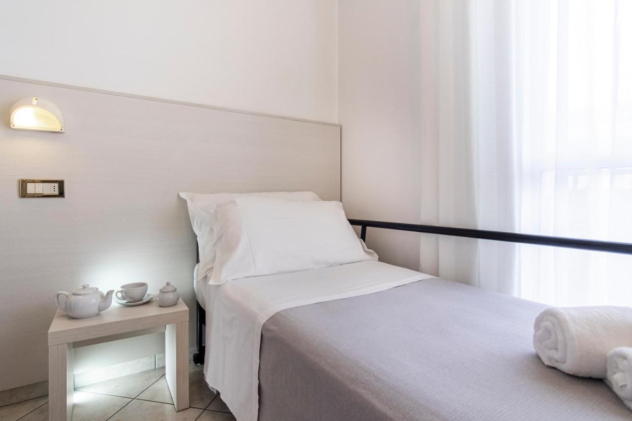 Hotel Tre Rose Riccione Eksteriør bilde