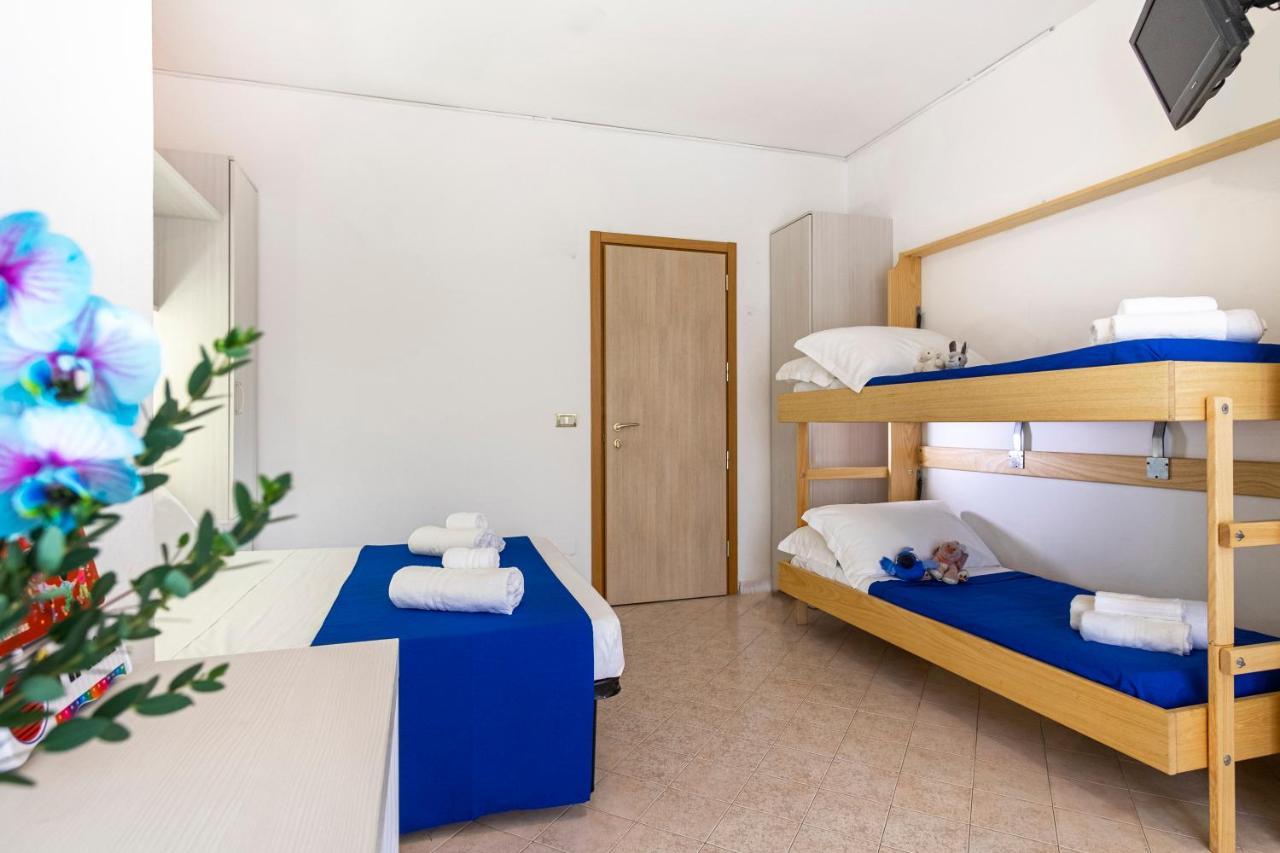 Hotel Tre Rose Riccione Eksteriør bilde