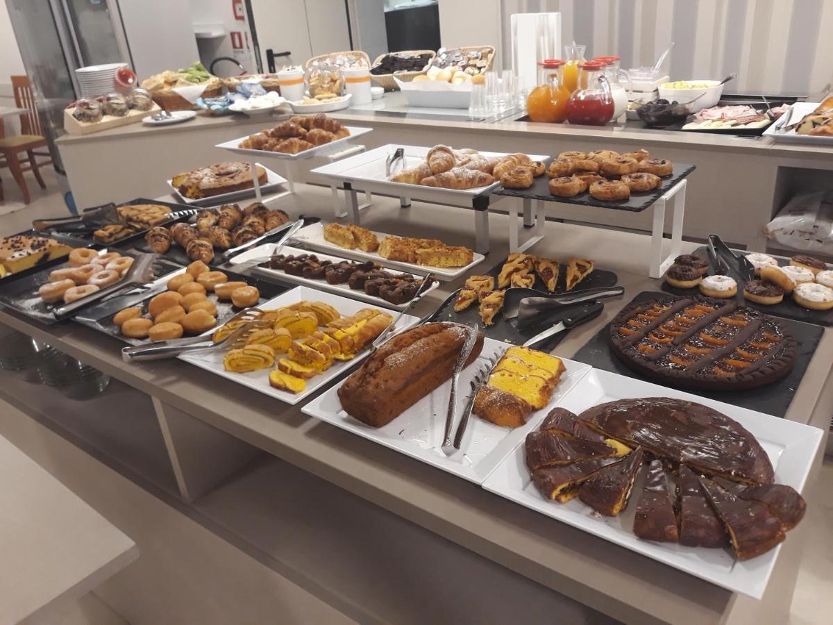 Hotel Tre Rose Riccione Eksteriør bilde