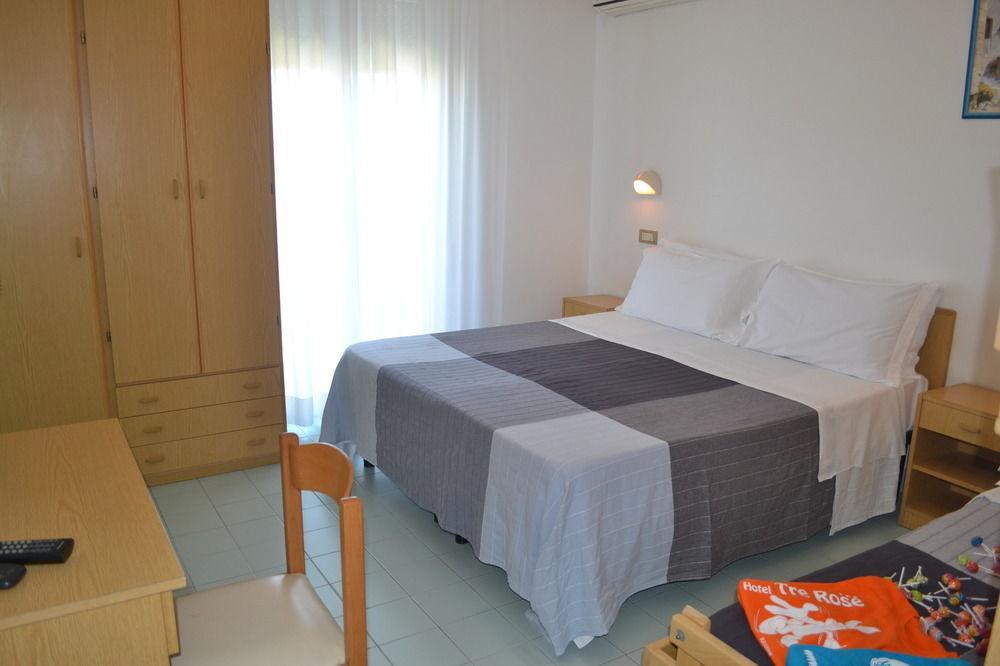 Hotel Tre Rose Riccione Eksteriør bilde