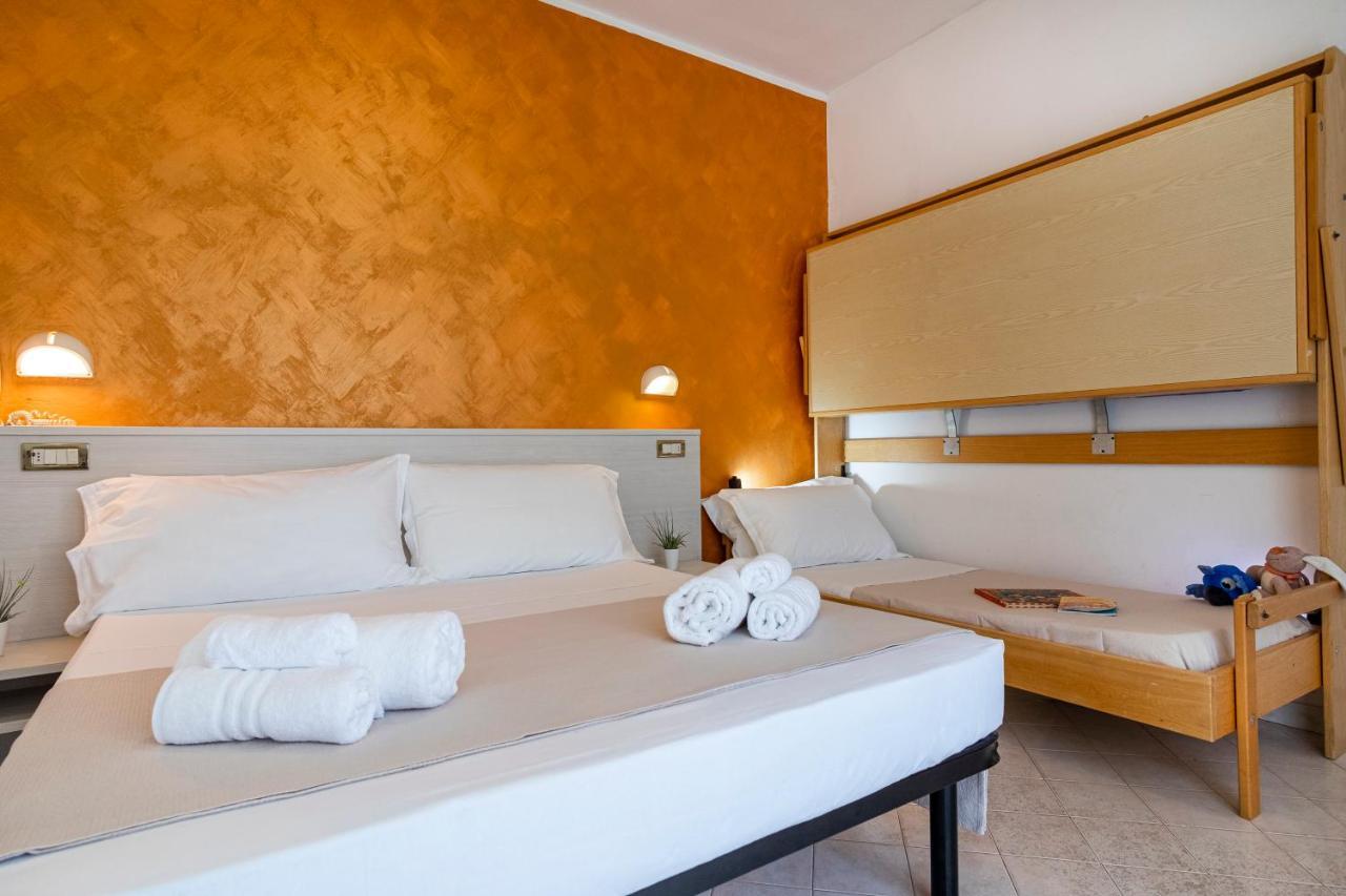 Hotel Tre Rose Riccione Eksteriør bilde
